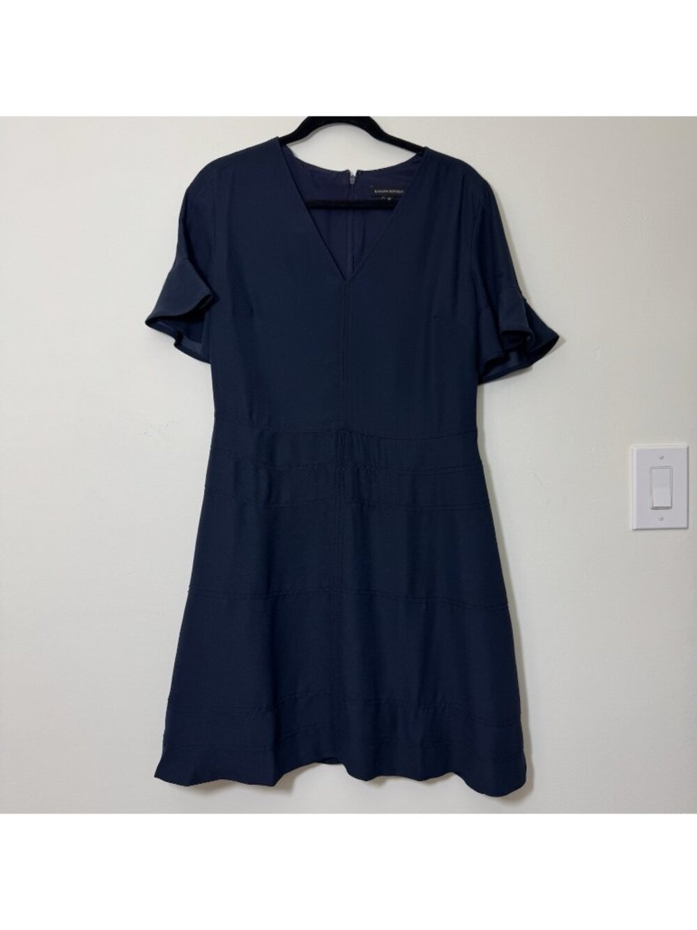 Banana Republic Women’s Shift Dress Size 12 Flare Sleeve Pockets Lined